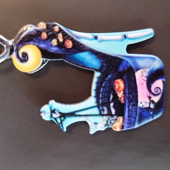 NIGHTMARE BEFORE CHRISTMAS NECKLACE - Picture 8 of 8